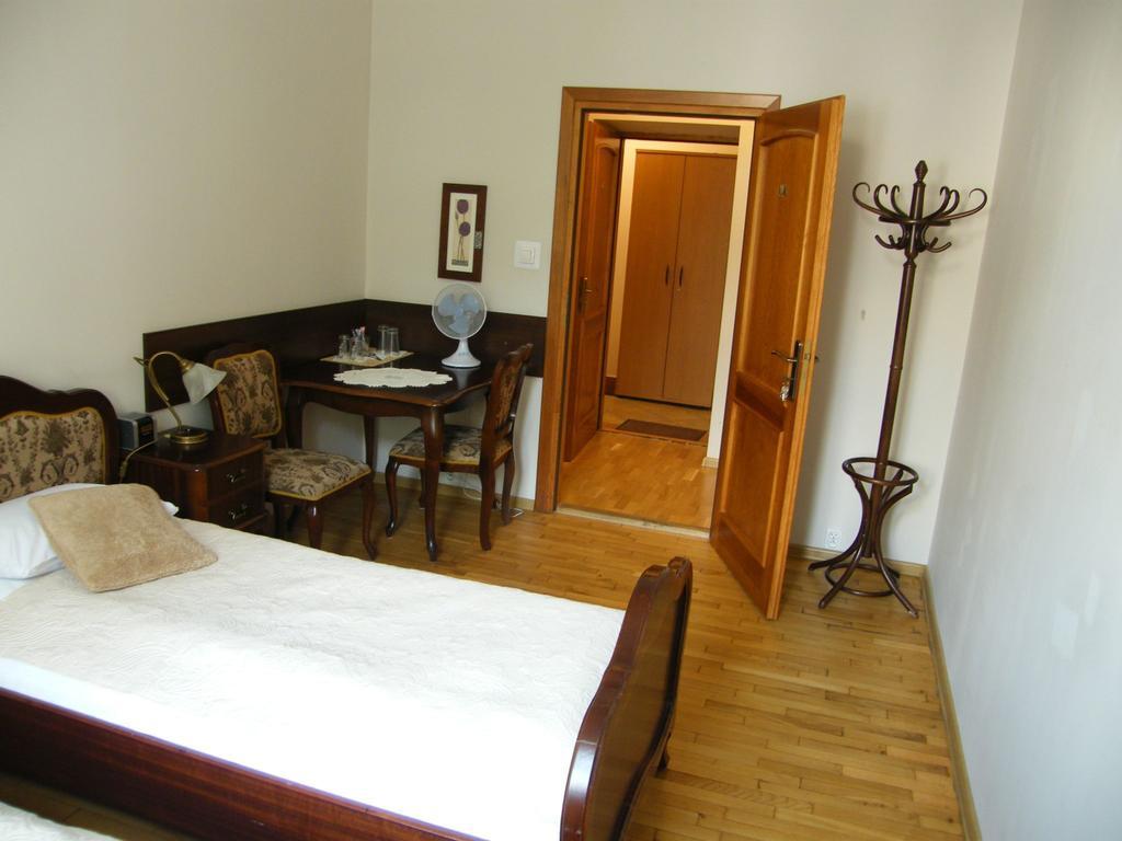 Apartamenty Kajzer Krakau Kamer foto