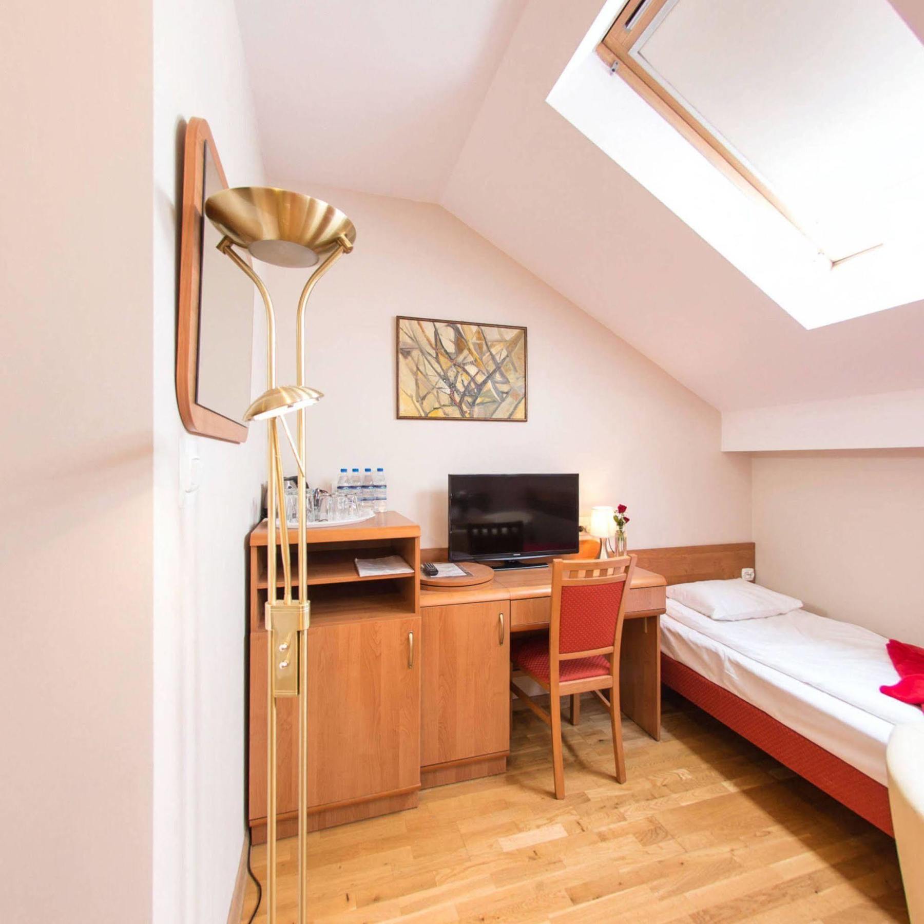 Apartamenty Kajzer Krakau Buitenkant foto